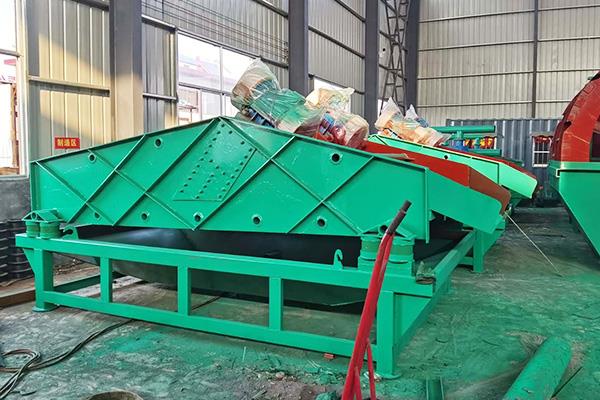 振(zhèn)動脫水篩